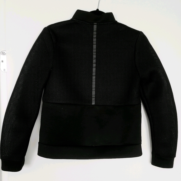 Jacket (workout) - Picture 2 of 3